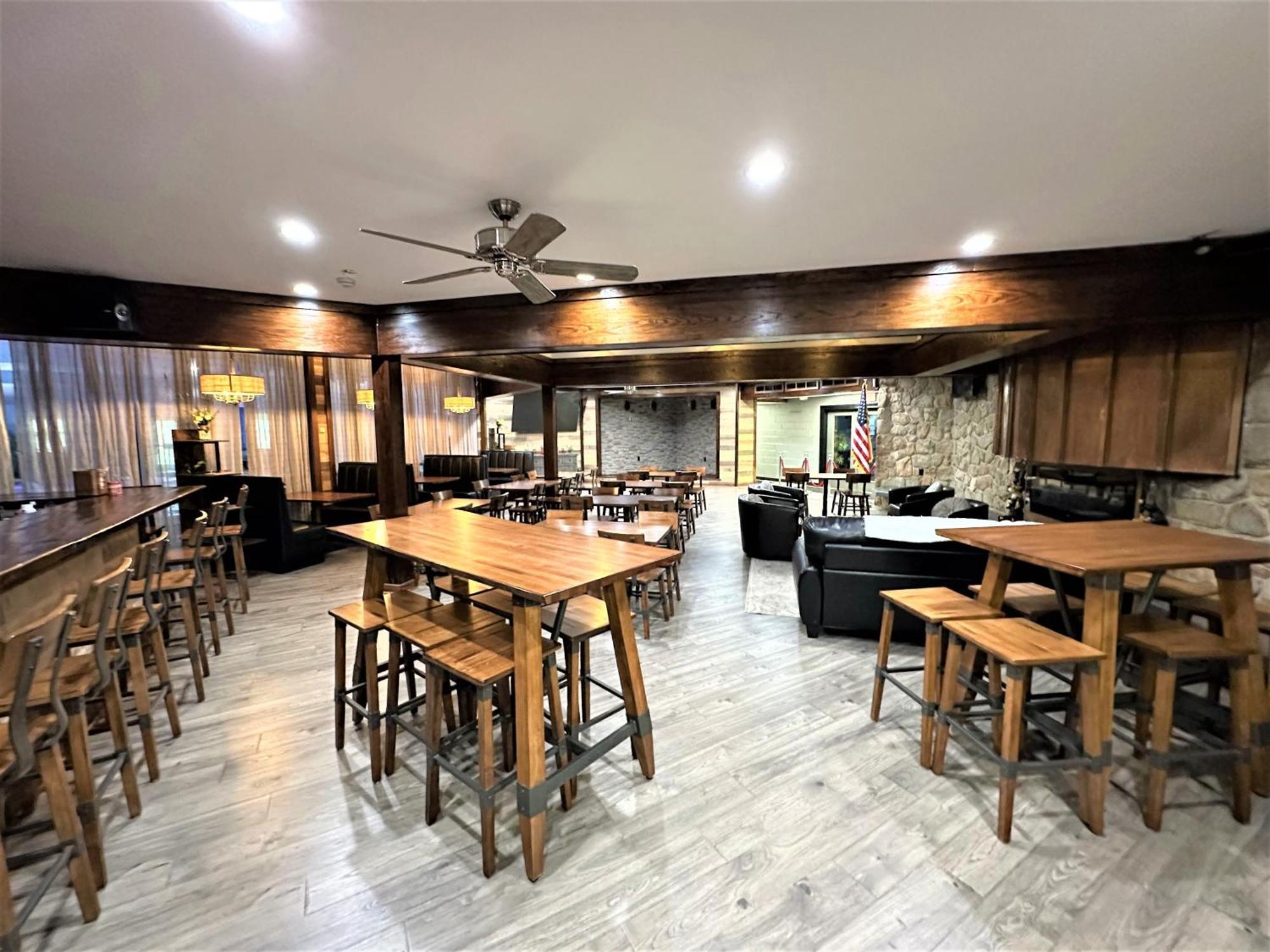 Lakehouse *Hottub*Jacuzzi*Firepit*Bbq*Pool Long Pond ภายนอก รูปภาพ